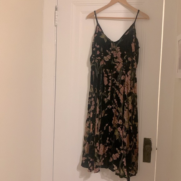 ❣️Still Available❣️ Anthropologie floral velvet burnout dress - Picture 6 of 11